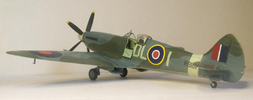 Airfix Spitfire XIVc 8